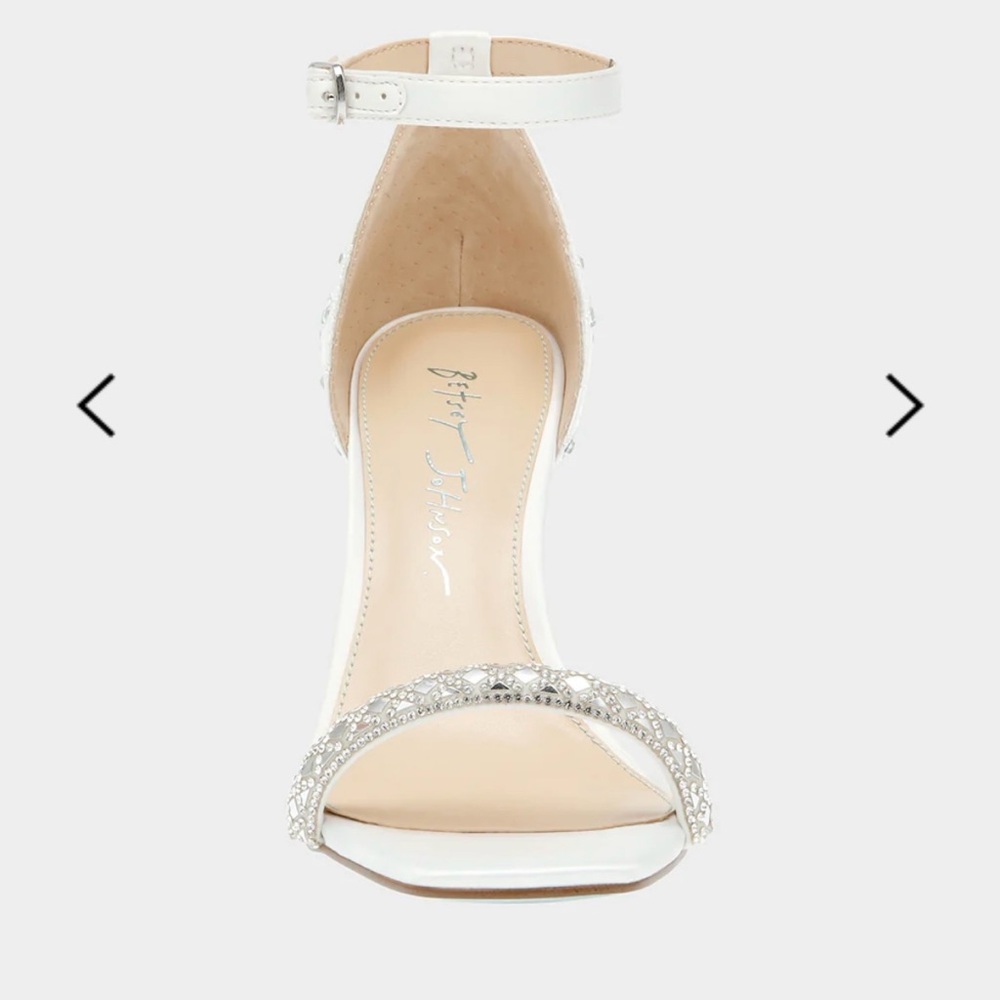 NWT Dean Heels by Betsey Johnson Originally $99, Size 8.5 - Picture 5 of 10